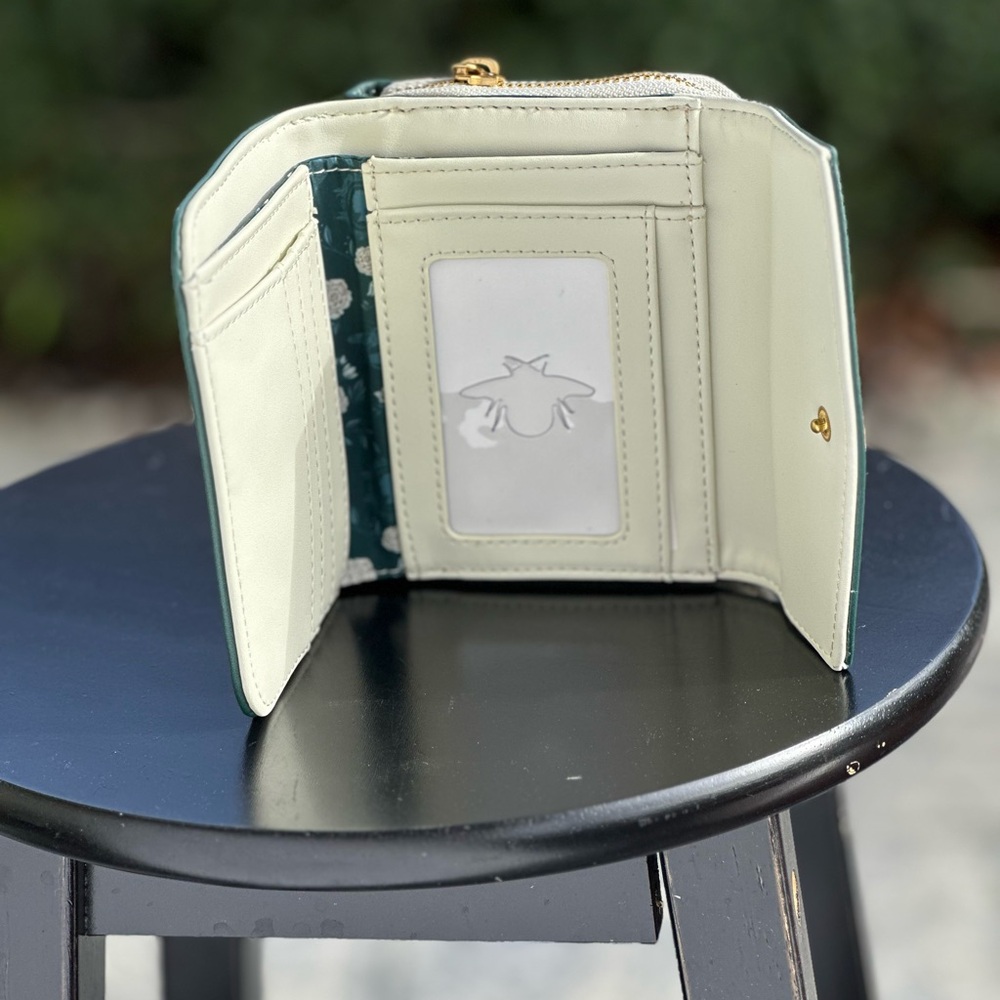 Loungefly Netflix Bridgeton Green Floral Embroidered Satchel & Matching Wallet - Picture 7 of 7